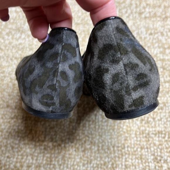 Stuart Weitzman Leopard Print Loafers with Tassels - Picture 8 of 10